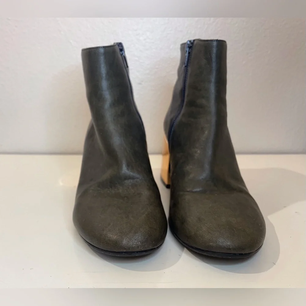MM6 Maison Martin Margiela Women’s Gray Ankle Block Gold Heel Boots Size 6.5(37)